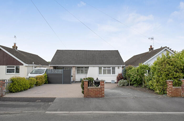 2 Bedroom Bungalow For Sale In Woodcock Gardens, Warminster, BA12