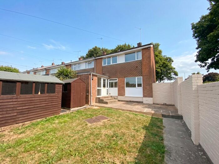 3 Bedroom End Of Terrace House To Rent In Arundel Road, Yeovil, BA21