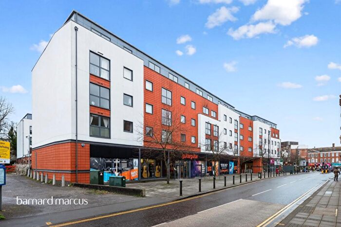 1 Bedroom Flat For Sale In Church Street, Epsom, KT17