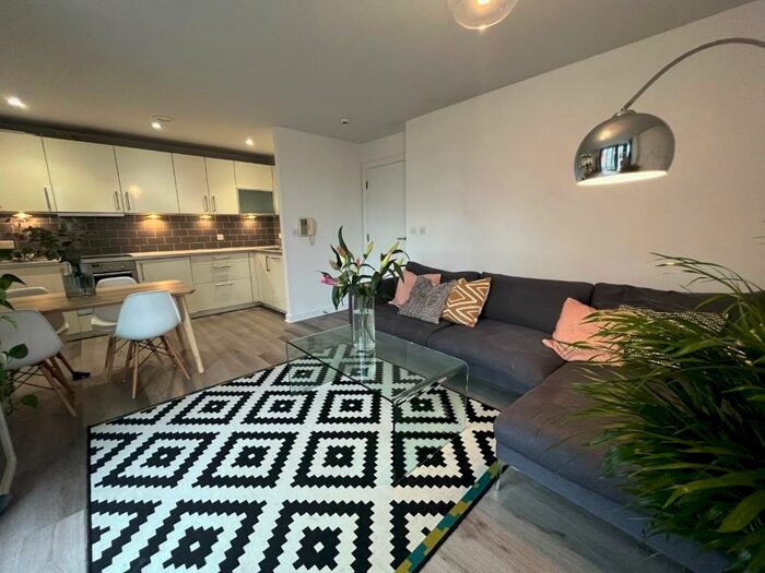 2 Bedroom Apartment To Rent In Blackfriars Road, Salford, M3