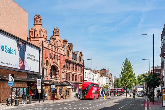 1 Bedroom Flat For Sale In Reading Lane, London, E8