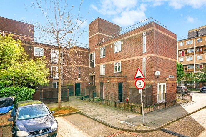 3 Bedroom Apartment To Rent In Nelson Gardens, London, E2