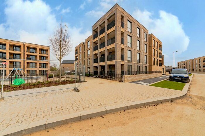 1 Bedroom Flat To Rent In Osprey Drive, Trumpington, Cambridge, Osprey Drive, CB2