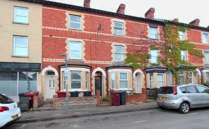 1 Bedroom Flat To Rent In Hill Street, Reading, RG1