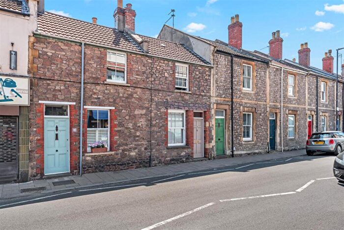 2 Bedroom House For Sale In North View, Westbury Park, Bristol, BS6