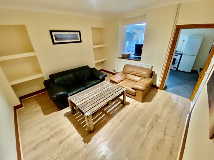 3 Bedroom Property To Rent In Rodney Street, Sandfields, City Centre, SA1