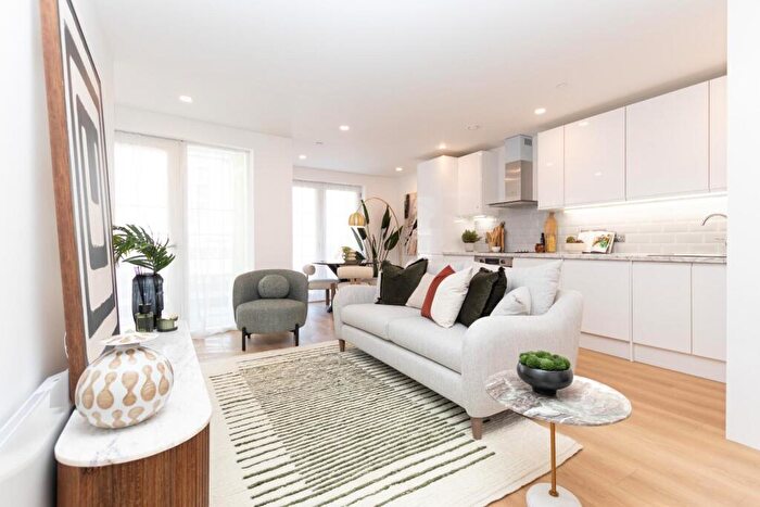 1 Bedroom Apartment For Sale In Goldstone Apartments, Newtown Road, Hove, BN3