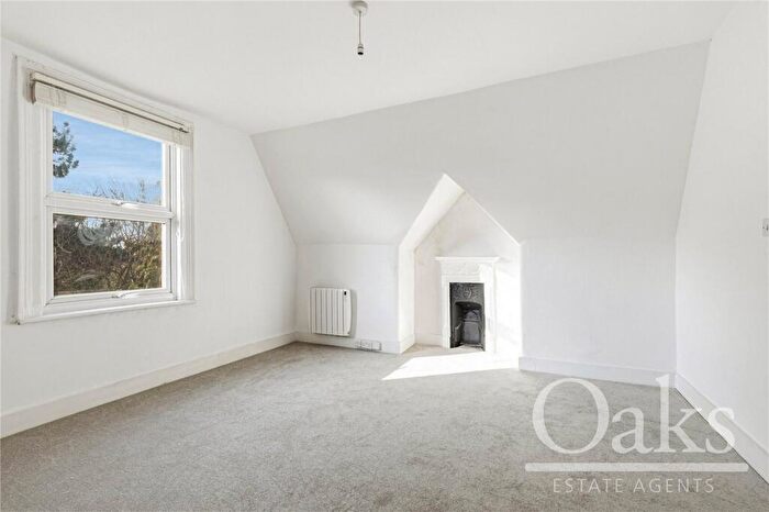 2 Bedroom Apartment For Sale In Ashburton Road, Addiscombe, CR0