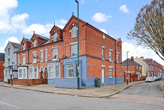 4 Bedroom End Terrace House For Sale In Colwick Road, Nottingham, NG2