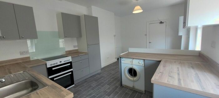 6 Bedroom Terraced House To Rent In Seymour Avenue, Lipson, Plymouth, PL4