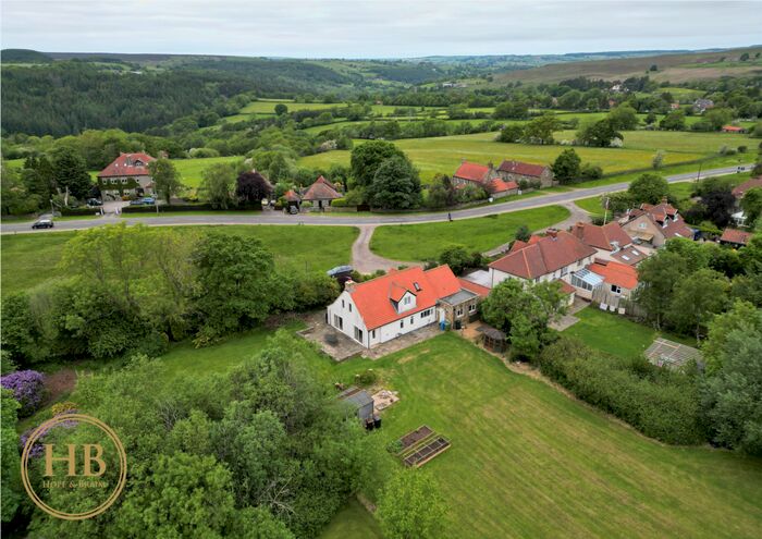 2 Bedroom Cottage For Sale In Goathland, Whitby, YO22