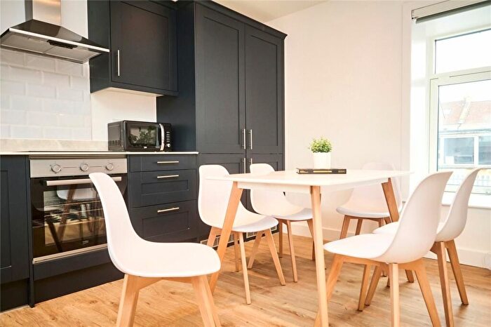 4 Bedroom Flat To Rent In -West Street, Bristol, BS3