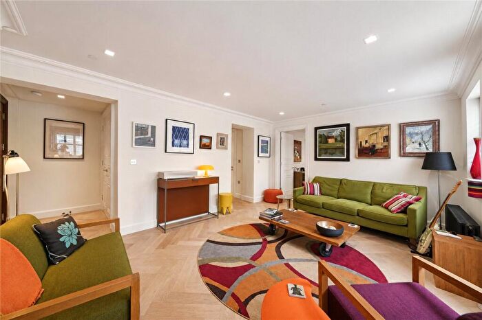1 Bedroom Apartment For Sale In Kidderpore Avenue, London, NW3