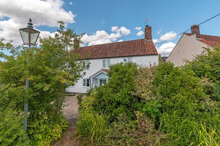 3 Bedroom Detached House For Sale In Wood Norton Road, Stibbard, NR21