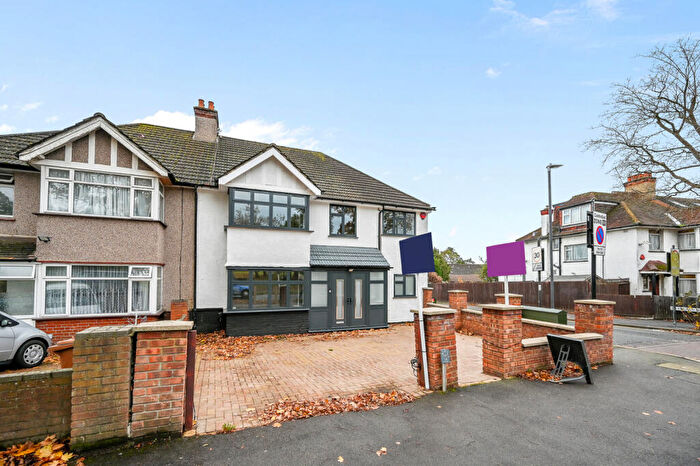 6 Bedroom Semi Detached House For Sale In Whitchurch Lane, HA8