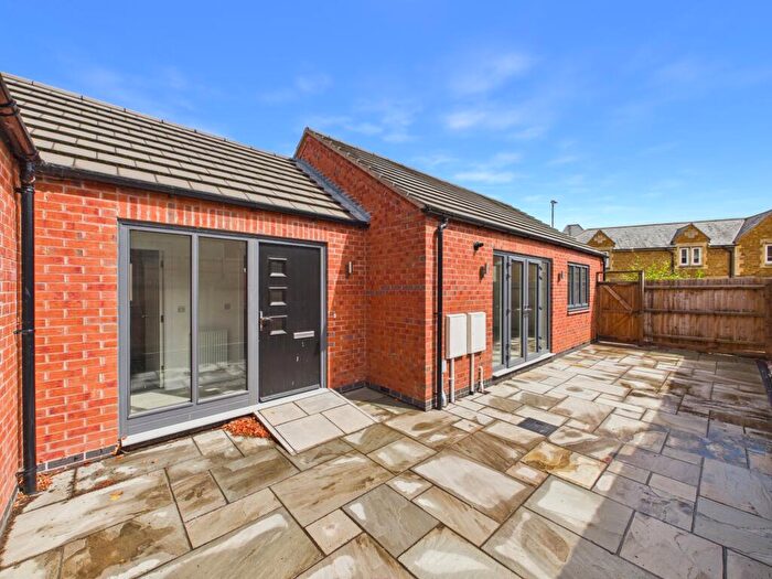 2 Bedroom Bungalow For Sale In Mable Close, Melton Mowbray, LE13