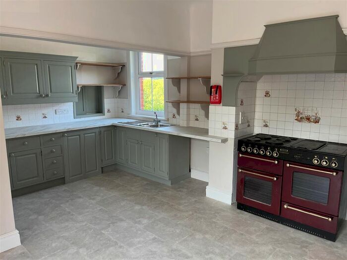 5 Bedroom Detached House To Rent In Eype, Bridport, Dorset, DT6