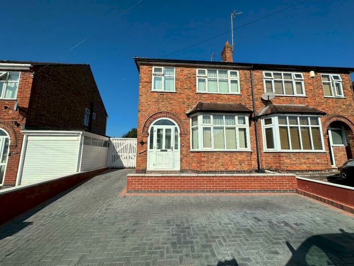 3 Bedroom Semi-Detached House To Rent In Milverton Avenue, Leicester, LE4