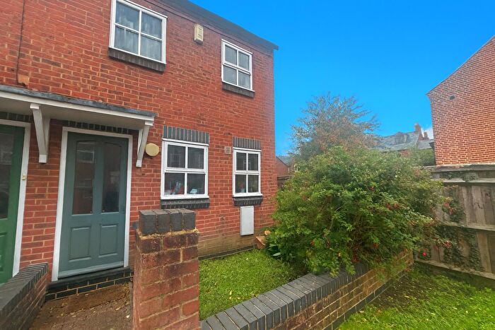 3 Bedroom House To Rent In Green Place, Oxford, OX1