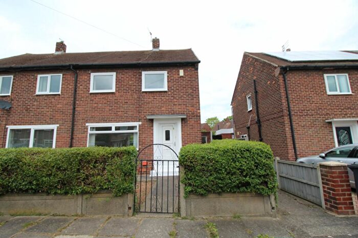 2 Bedroom Semi-Detached House To Rent In Lake View, Hebburn, Tyne And Wear, NE31