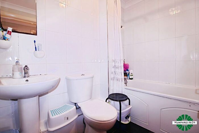 2 Bedroom Flat To Rent In , Maitland Road, E15