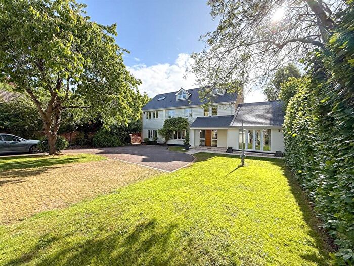 5 Bedroom Detached House To Rent In The Park, Cheltenham, GL50