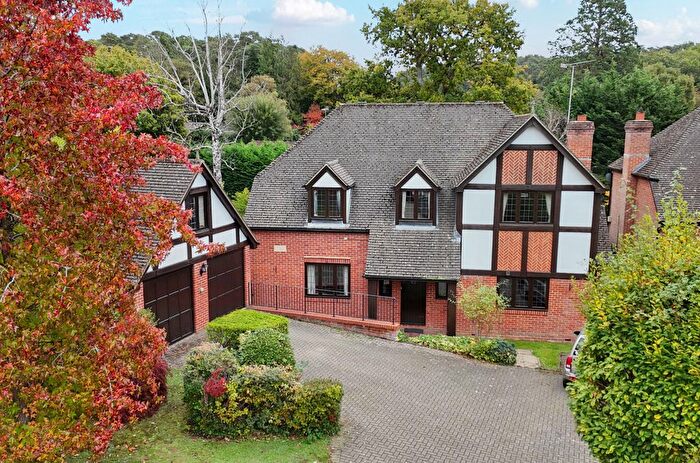 4 Bedroom Detached House For Sale In The Ridings, Frimley, Camberley, Surrey, GU16