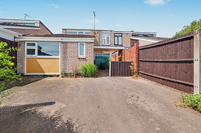 3 Bedroom Semi Detached House For Sale In Nordic Drift, Coventry, CV2