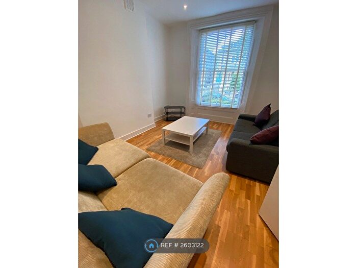 3 Bedroom Flat To Rent In Penn Road, London, N7
