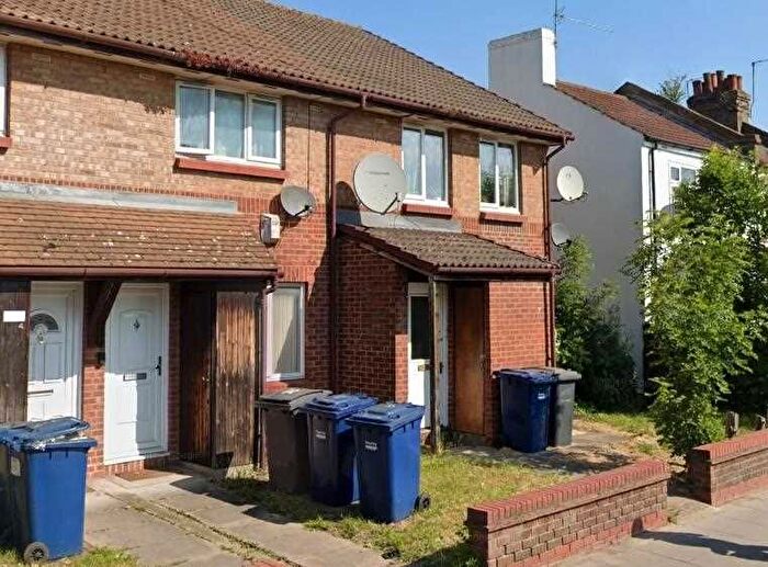 1 Bedroom Maisonette To Rent In Petri House, Colindale Avenue, Colindale, NW9
