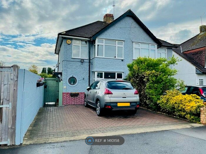 3 Bedroom Semi-Detached House To Rent In East Road, Feltham, TW14