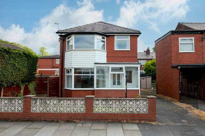 3 Bedroom Detached House To Rent In East Meade, Prestwich, M25