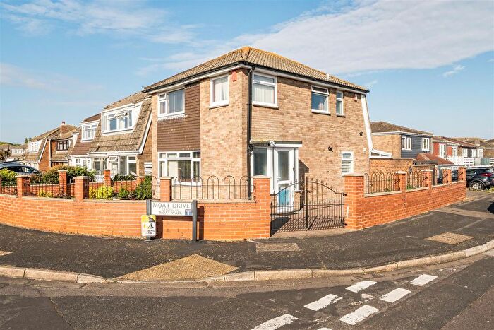 3 Bedroom Detached House For Sale In Moat Drive, Alverstoke, Gosport, PO12