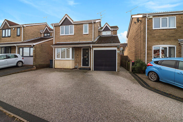 3 Bedroom Detached House For Sale In The Copse, Bramley, Rotherham, S66