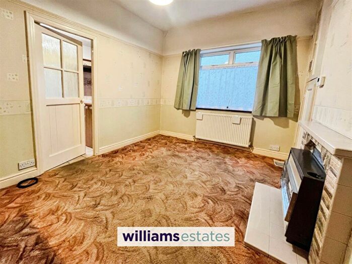 2 Bedroom Bungalow For Sale In Wern Fechan, Ruthin, LL15