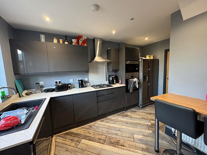 4 Bedroom House To Rent In £ Pppw, Fergus Close, NG11