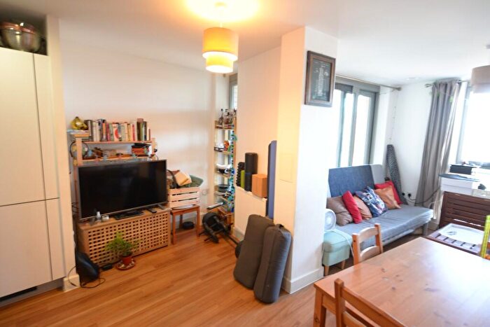 1 Bedroom Flat To Rent In Elmira Street, London, SE13