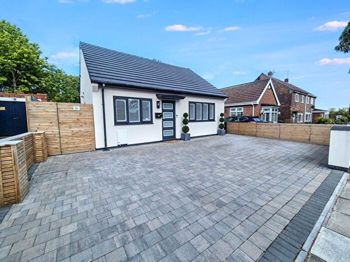 3 Bedroom Detached Bungalow For Sale In St. Johns Avenue, Hebburn, NE31
