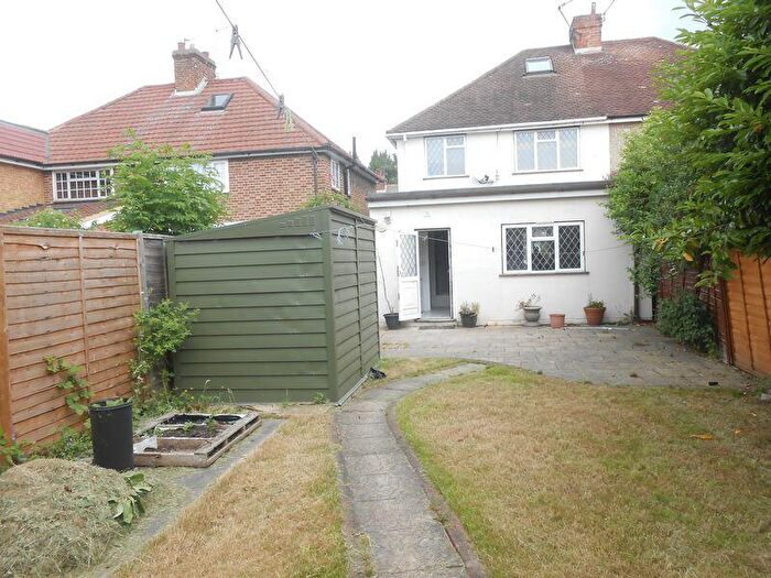 3 Bedroom Semi-Detached House To Rent In Meadfield Avenue, Slough, SL3