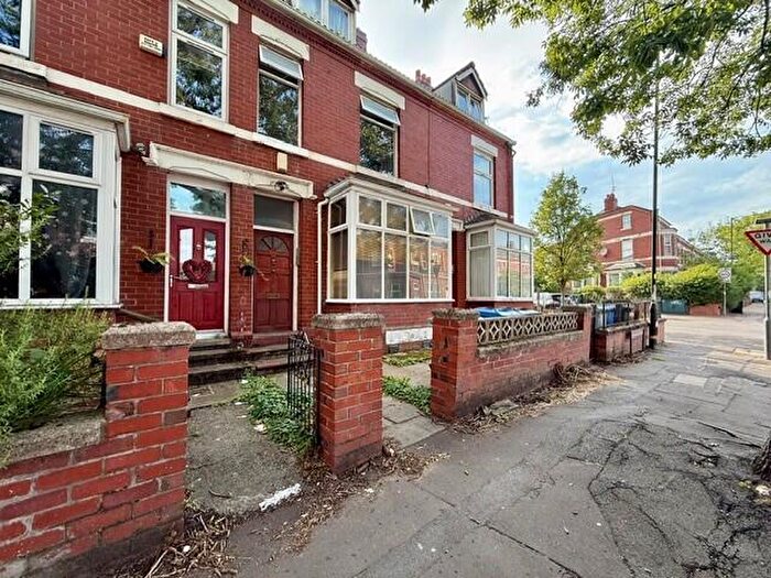 2 Bedroom Flat To Rent In Stamford Street, Manchester, ., M16