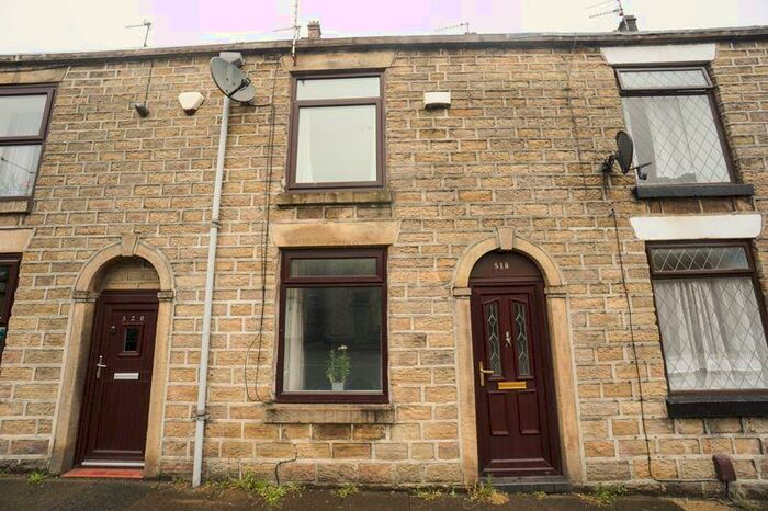 2 Bedroom Cottage To Rent In Halliwell Road, Smithills, BL1