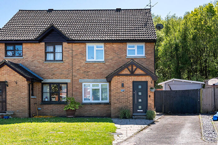 3 Bedroom Semi-Detached House For Sale In Shere Close, North Holmwood, RH5