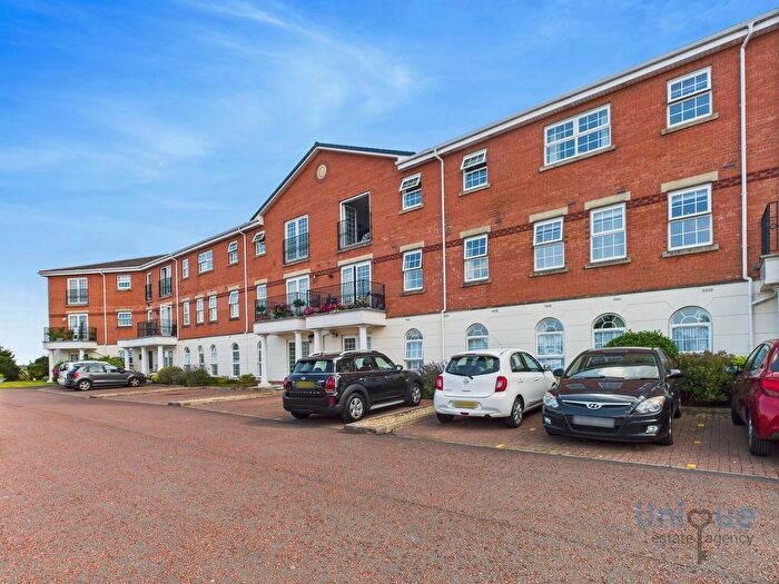 2 Bedroom Flat For Sale In Blacksmith Row, Lytham St. Annes, FY8