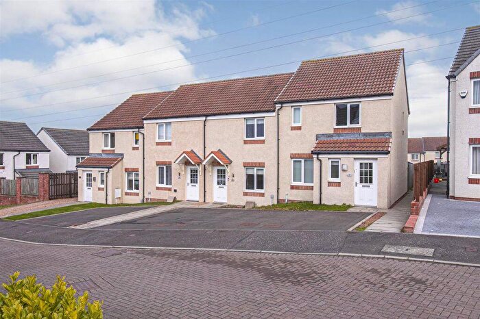 2 Bedroom Terraced House For Sale In Aidan Gardens, Dunfermline, KY11