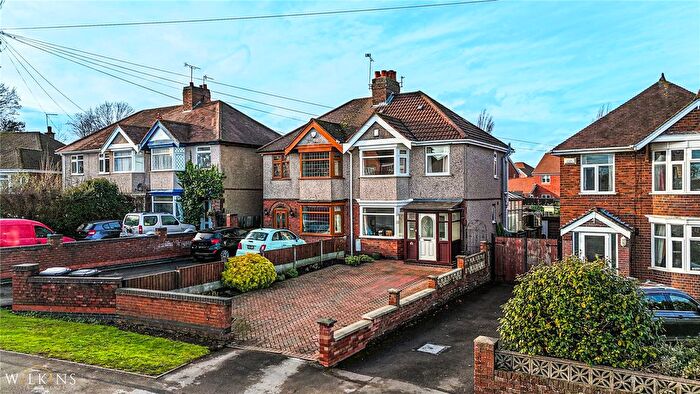 3 Bedroom Semi Detached House For Sale In Plough Hill Road, Nuneaton, Warwickshire, CV10