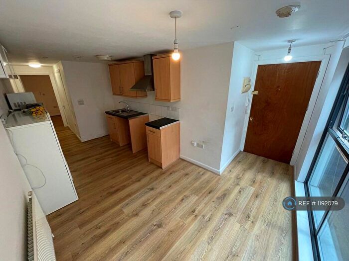 1 Bedroom Flat To Rent In Boulcott Street, London, E1