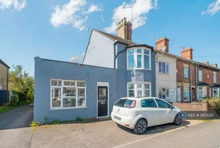 5 Bedroom Semi-Detached House To Rent In New Road, Woodston, Peterborough, PE2