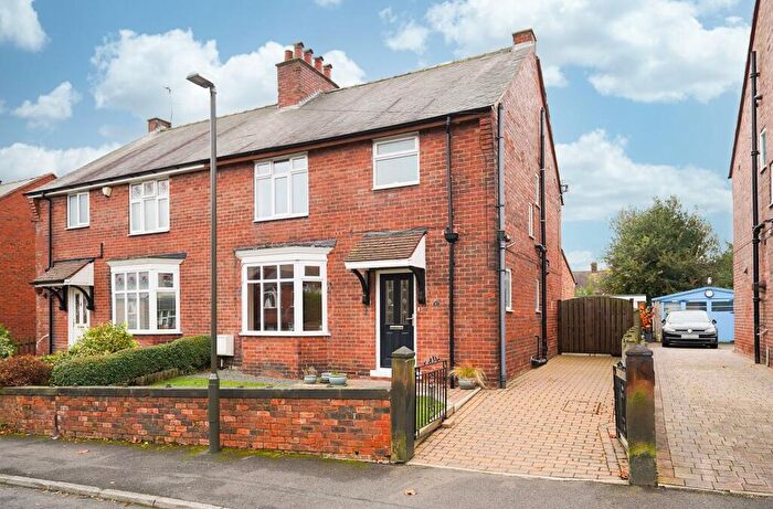 3 Bedroom Semi Detached House To Rent In Summerfield Road, Chesterfield, S40