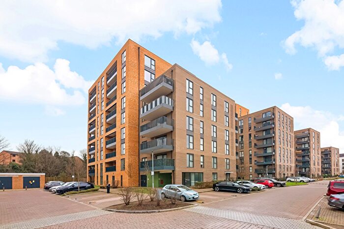 3 Bedroom Flat For Sale In Bowen Drive, London, SE7