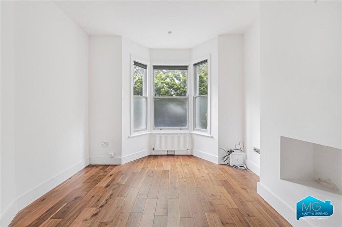 2 Bedroom Apartment To Rent In Station Road, London, N22